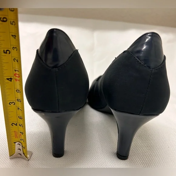 LifeStride- soft system blue close toe heels, size 10M - Picture 6 of 8